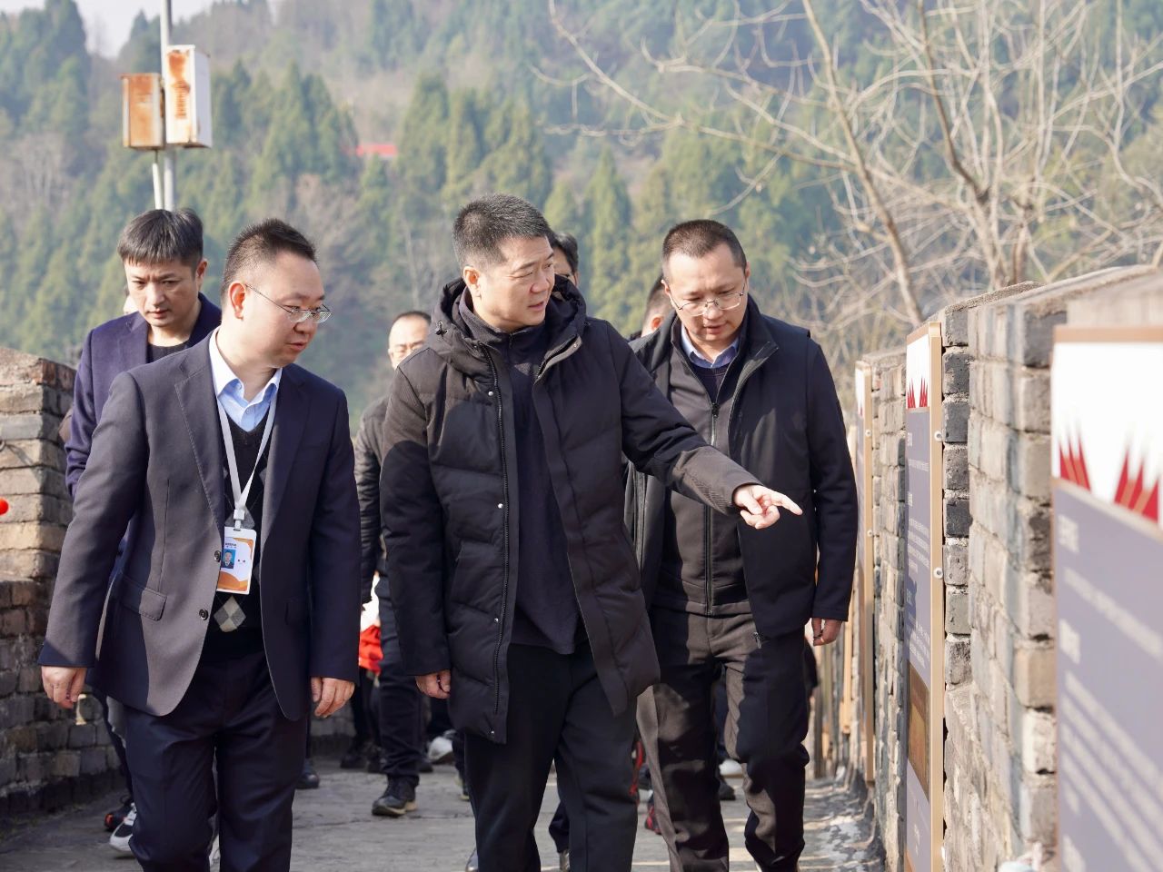 省尊龙凯时集团党委书记、董事长游勇检查督导春节安全生产工作并看望慰问坚守岗位的一线干部员工